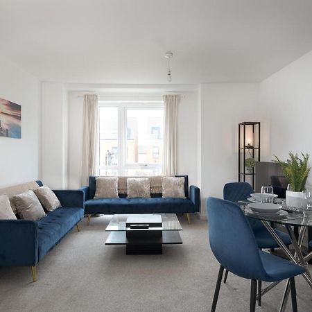 Two Bedroom Apartment - Milton Keynes By Aryas Properties Broughton  Buitenkant foto