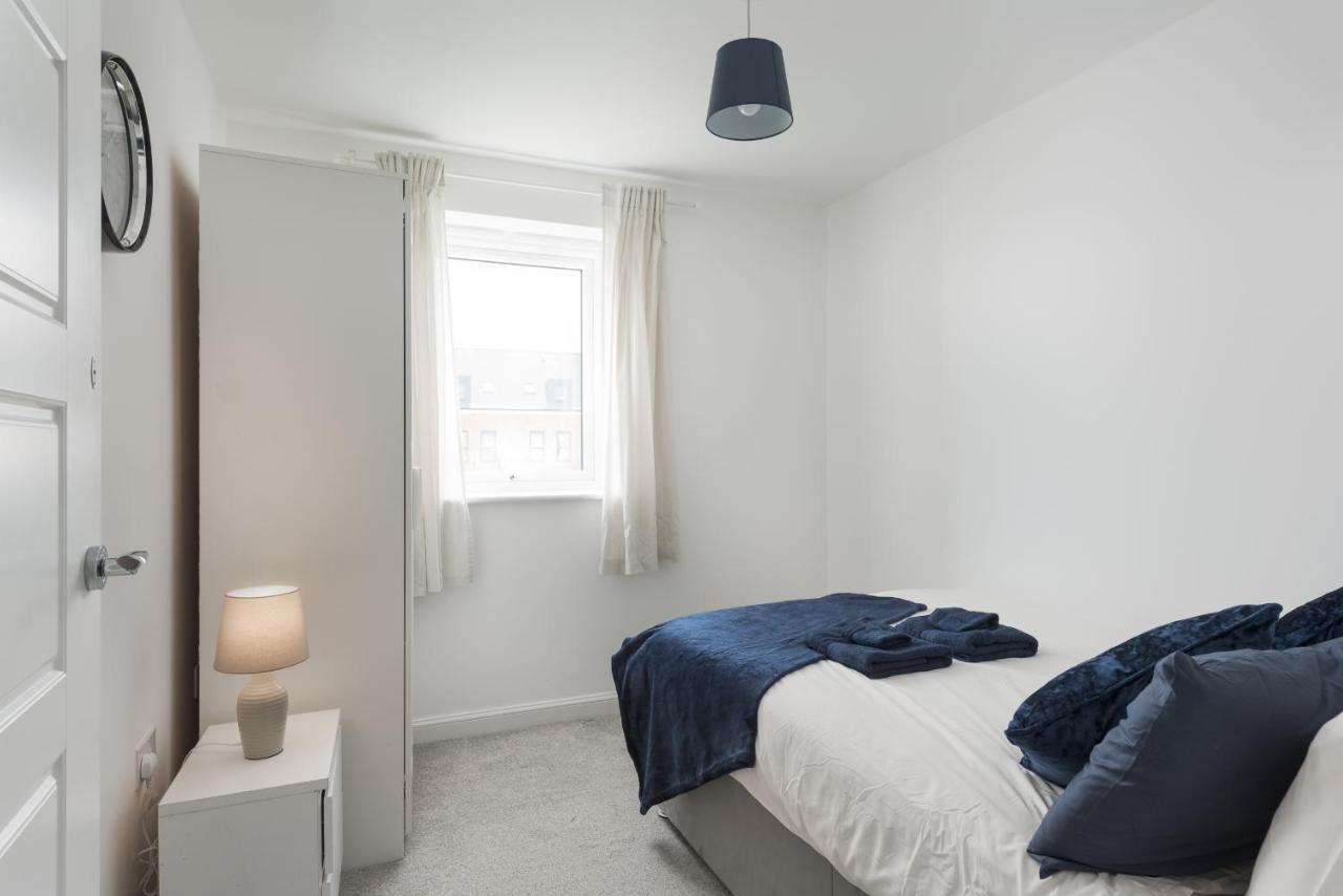 Two Bedroom Apartment - Milton Keynes By Aryas Properties Broughton  Buitenkant foto