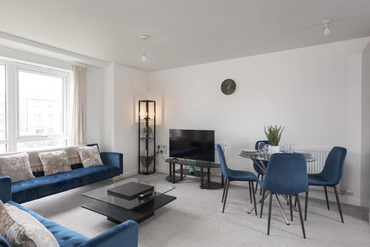 Two Bedroom Apartment - Milton Keynes By Aryas Properties Broughton  Buitenkant foto