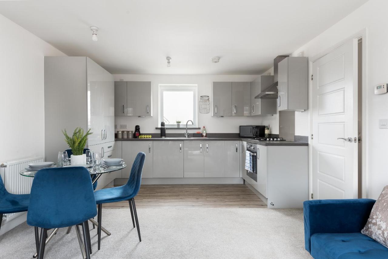 Two Bedroom Apartment - Milton Keynes By Aryas Properties Broughton  Buitenkant foto